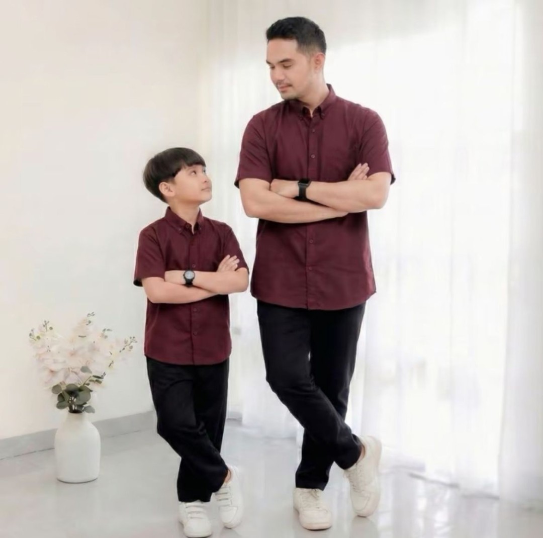 KEMEJA SEDONDON LENGAN PENDEK COTTON MERROON