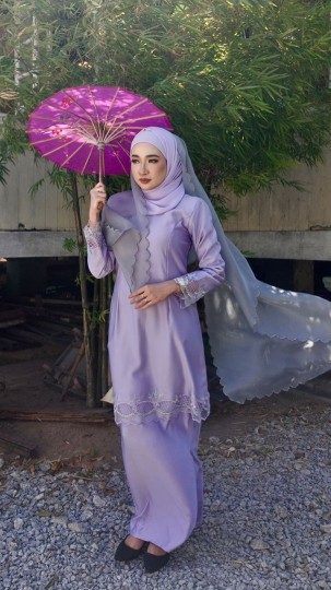 Seroja Kurung