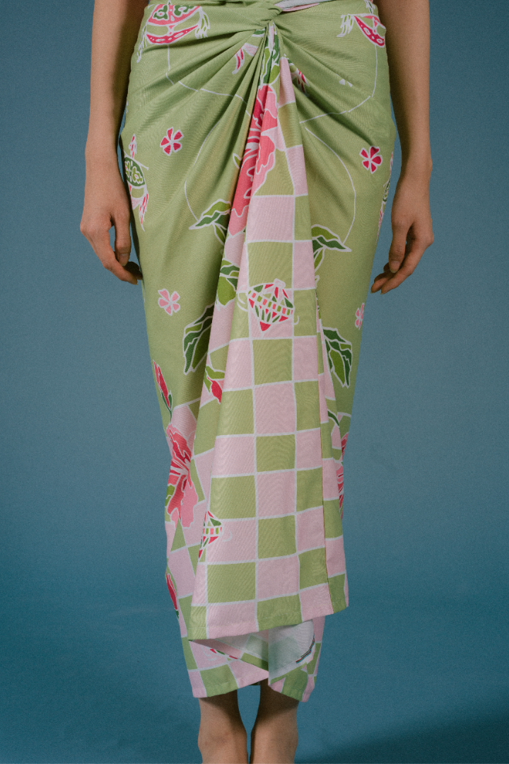 RASA SARONG IN GREEN PINK