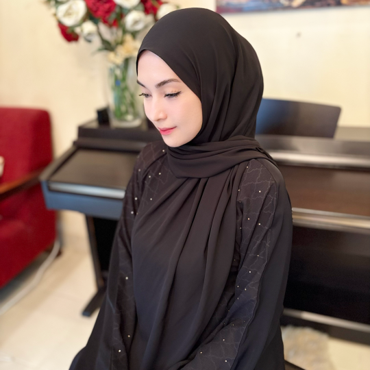 ADARAA BLACK