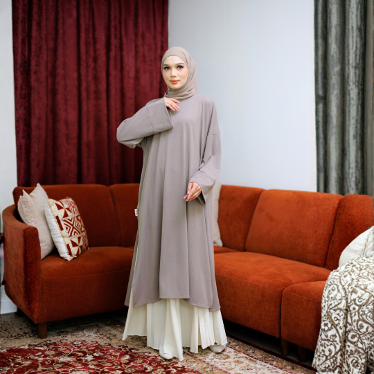 HANEEN KHAKIS