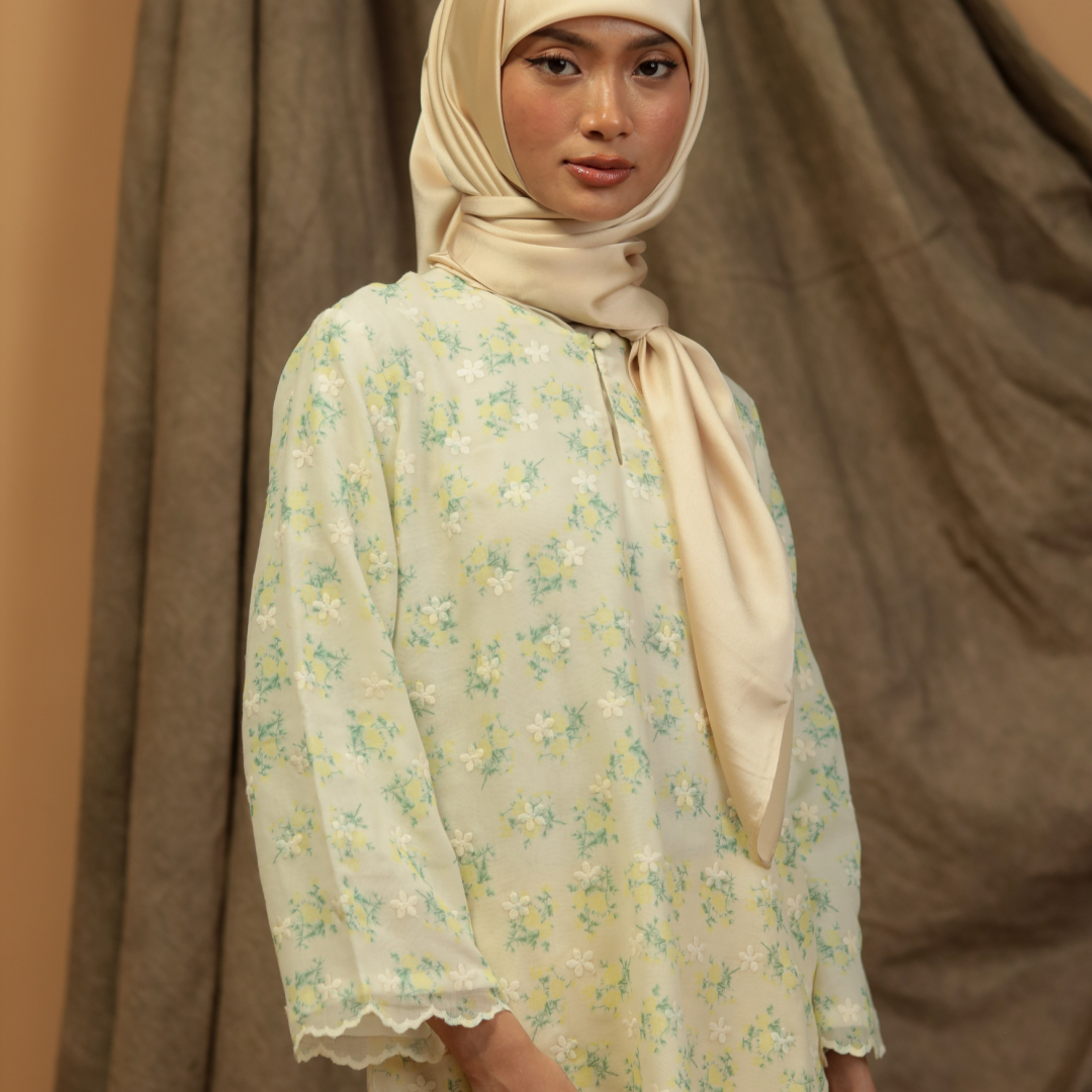 Kurung Senyum Seroja (Yellow) - Image 4