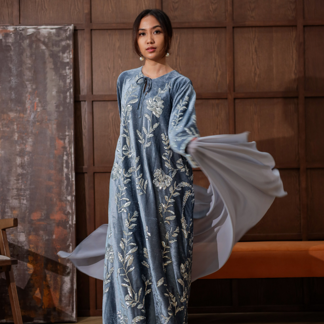 Birai Ratu Velvet Dress (Grey) - Image 2