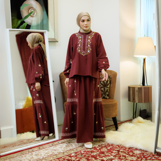 TALLIS SULAM MAROON