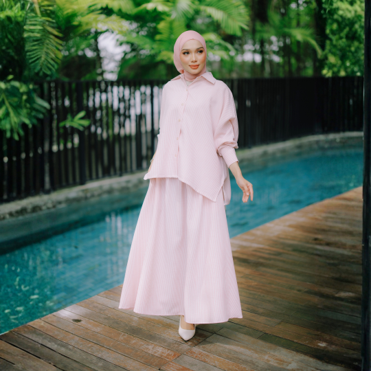 AMORA BLOOM PINK