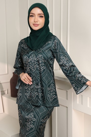 CHLOE KEBAYA DARK EMERALD GREEN