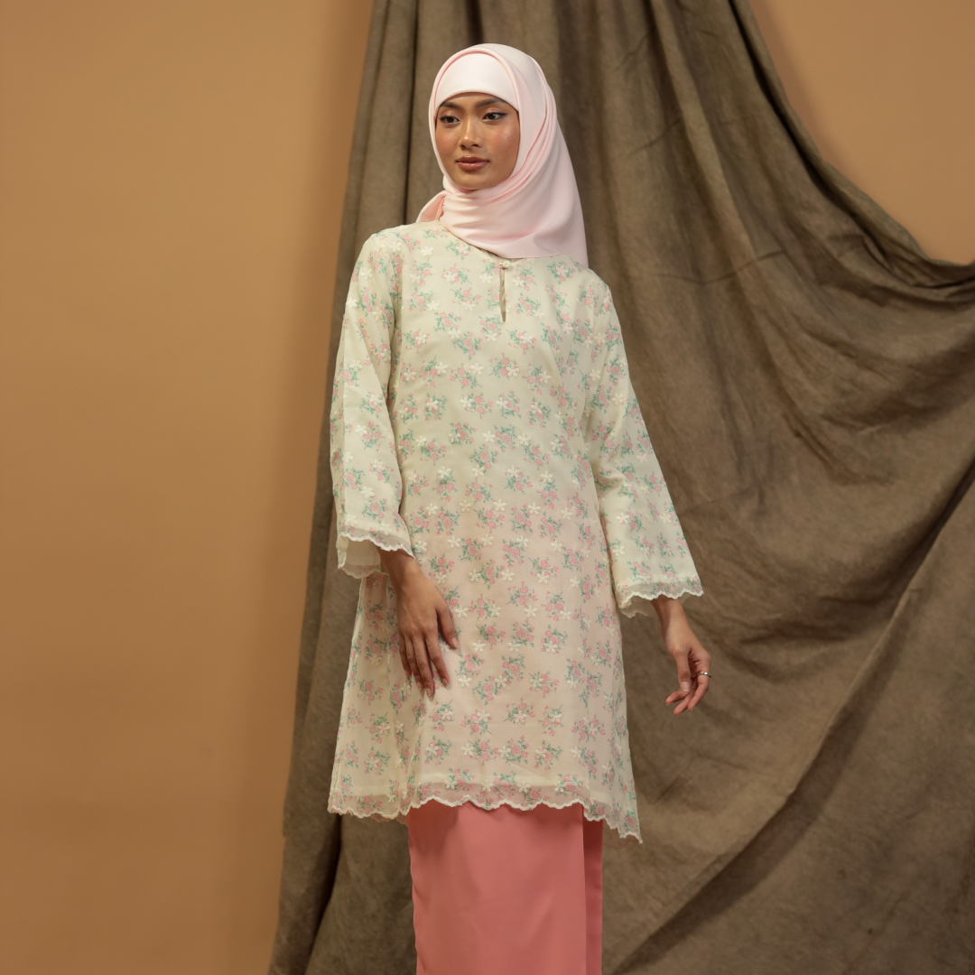 Kurung Senyum Seroja (Pink) - Image 2