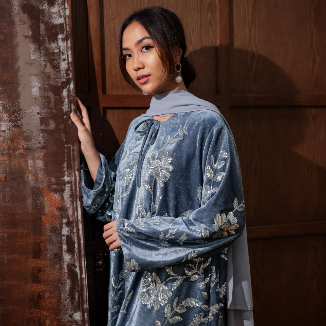Birai Ratu Velvet Dress (Grey) - Image 5