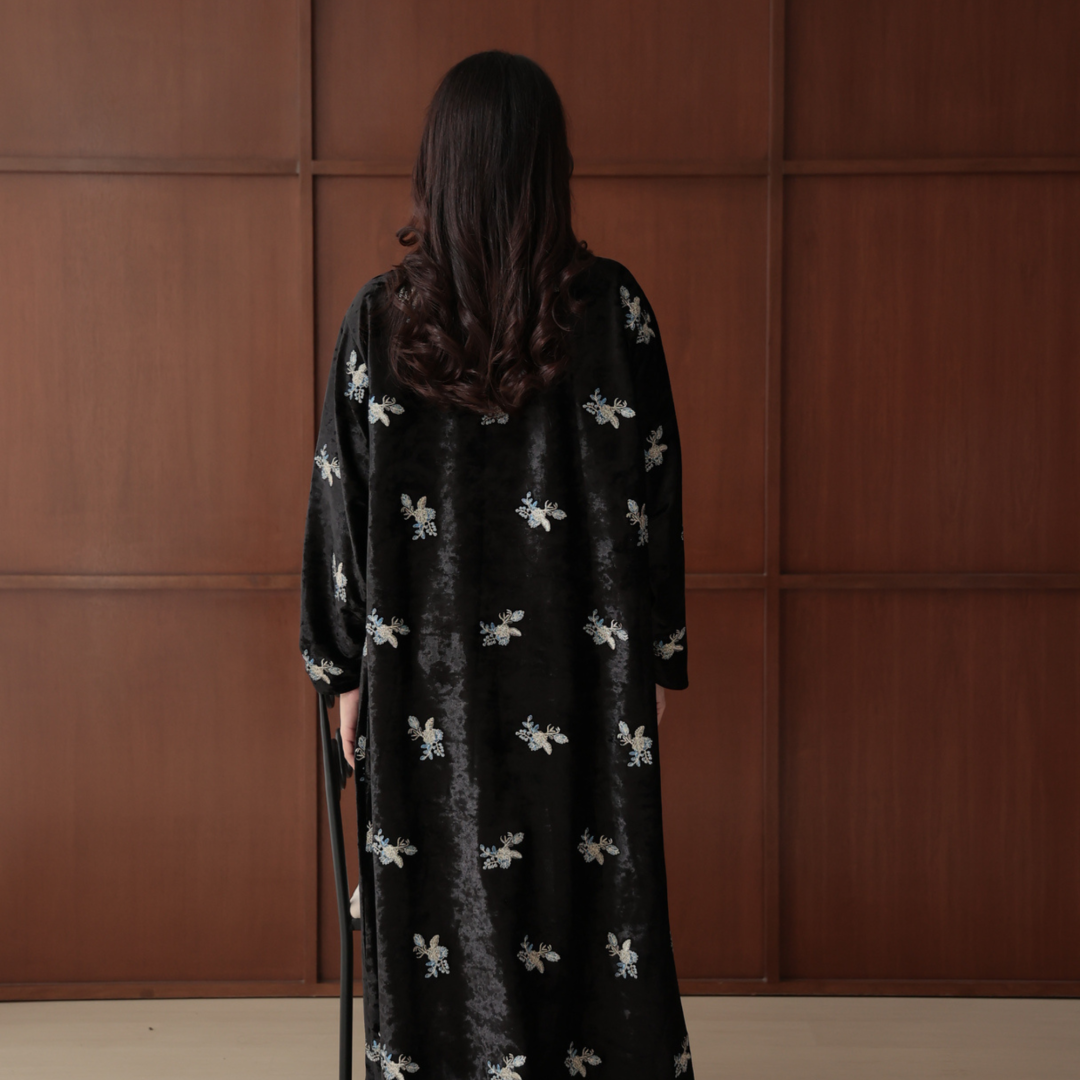 Rona Dewi Velvet Dress (Black) - Image 3