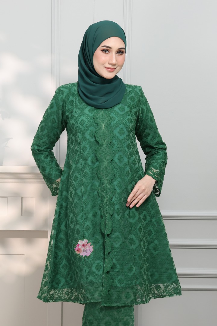 RAISSA KEBARUNG EMERALD GREEN
