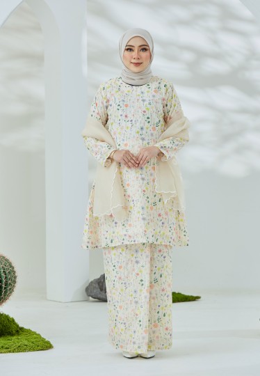 Daisy Kurung (Cream)