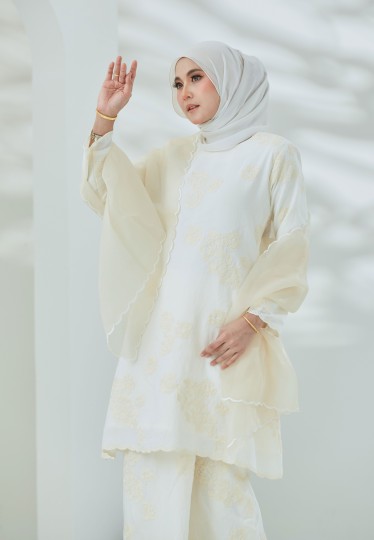 Sakura Kurung (Cream)