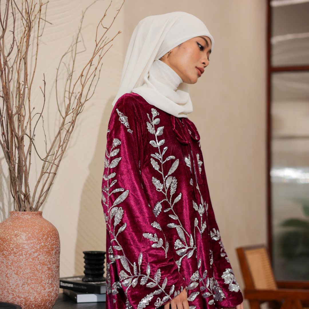 Birai Ratu Velvet Dress (Magenta Rose) - Image 2