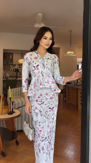 NELISSA BLINK PEPLUM KEBAYA IN BLISS SKYE