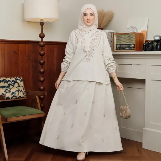 ARALIA LIGHT BEIGE