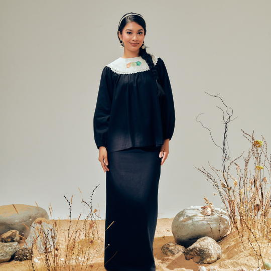 Kurung Pari Pantai (Black)