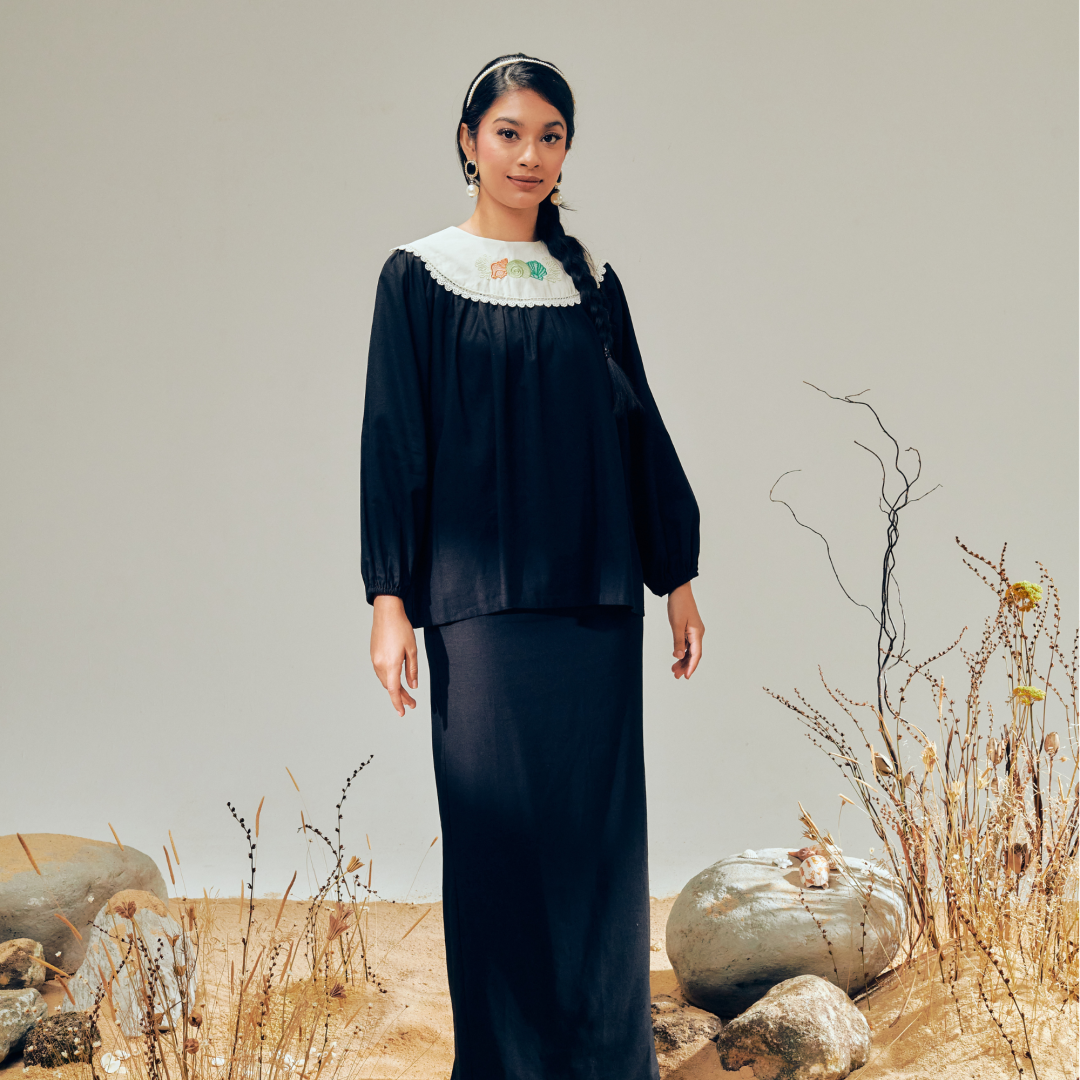 Kurung Pari Pantai (Black) - Image 2