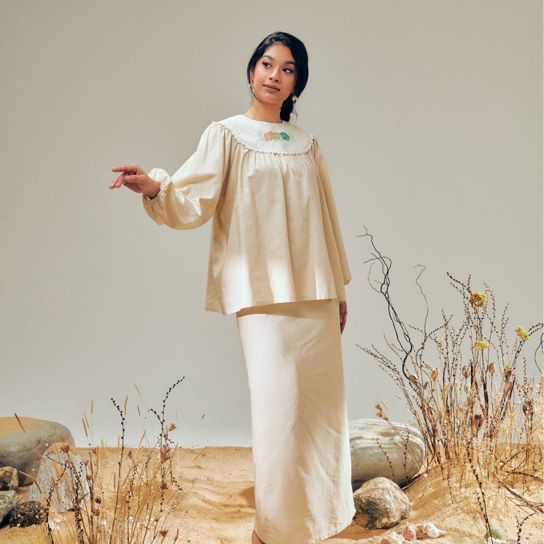Kurung Pari Pantai (Cream) - Image 1