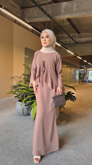 RHEA RUFFLE SET DRESS IN DEAR TAUPE