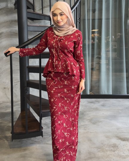 NELISSA COTTON PEPLUM KEBAYA IN DESTINY ROSE