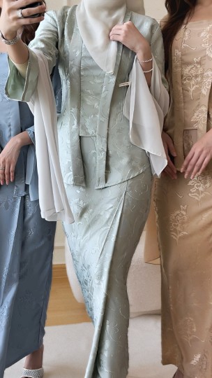 MAWWAR MODERN KEBAYA IN MINTY JADE