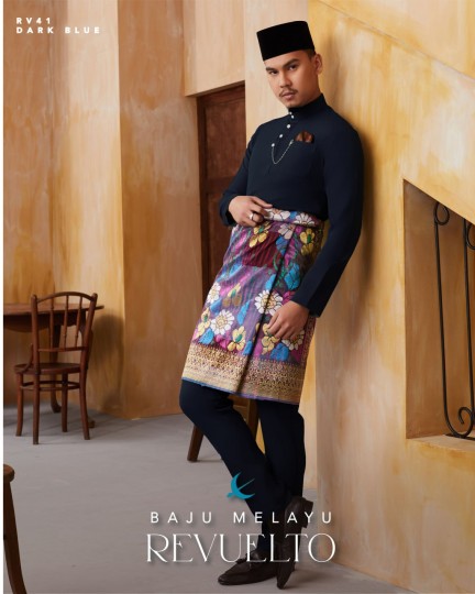 Baju Melayu Revuelto in Dark Blue