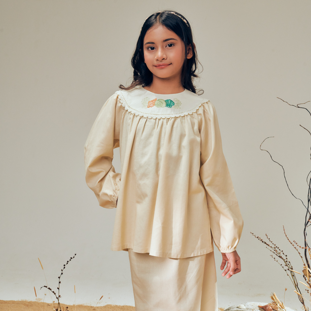 Kurung Pari Pantai (Cream) - Image 3