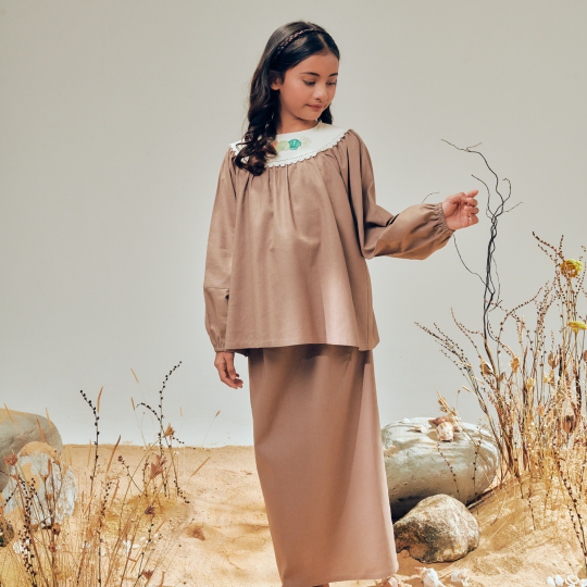 Kurung Pari Pantai (Brown)