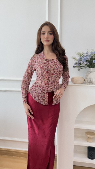 ROSELLE KEBAYA IN SERI CHENTA