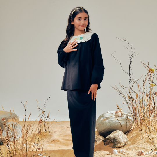 Kurung Pari Pantai (Black)