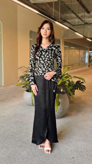 LAURAA PEPLUM SET IN CLASSY BLACK