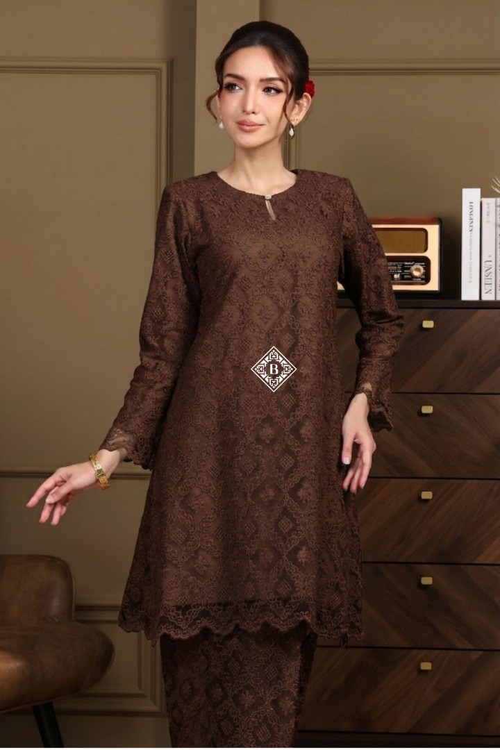 VIVIENNE RICH BROWN