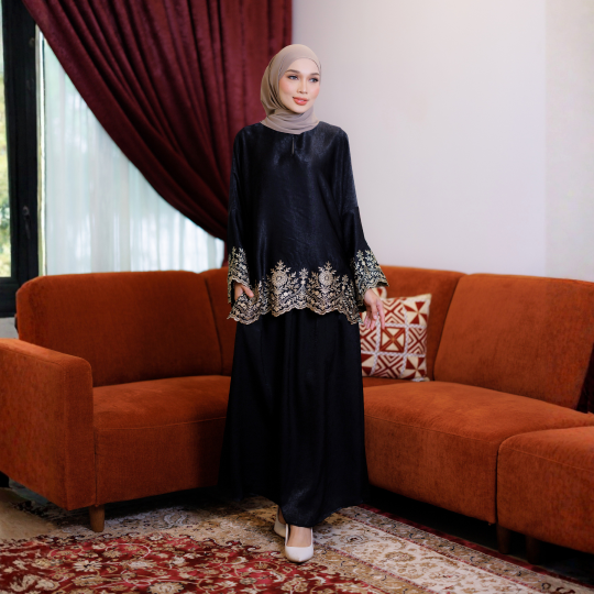 AURELLIA MIDNIGHT BLACK