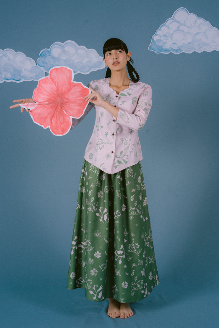 TENANG KEBAYA TOP IN LIGHT PINK GREEN