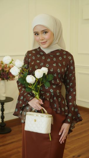 LUNARA PEPLUM SET IN MINTY MOCHA