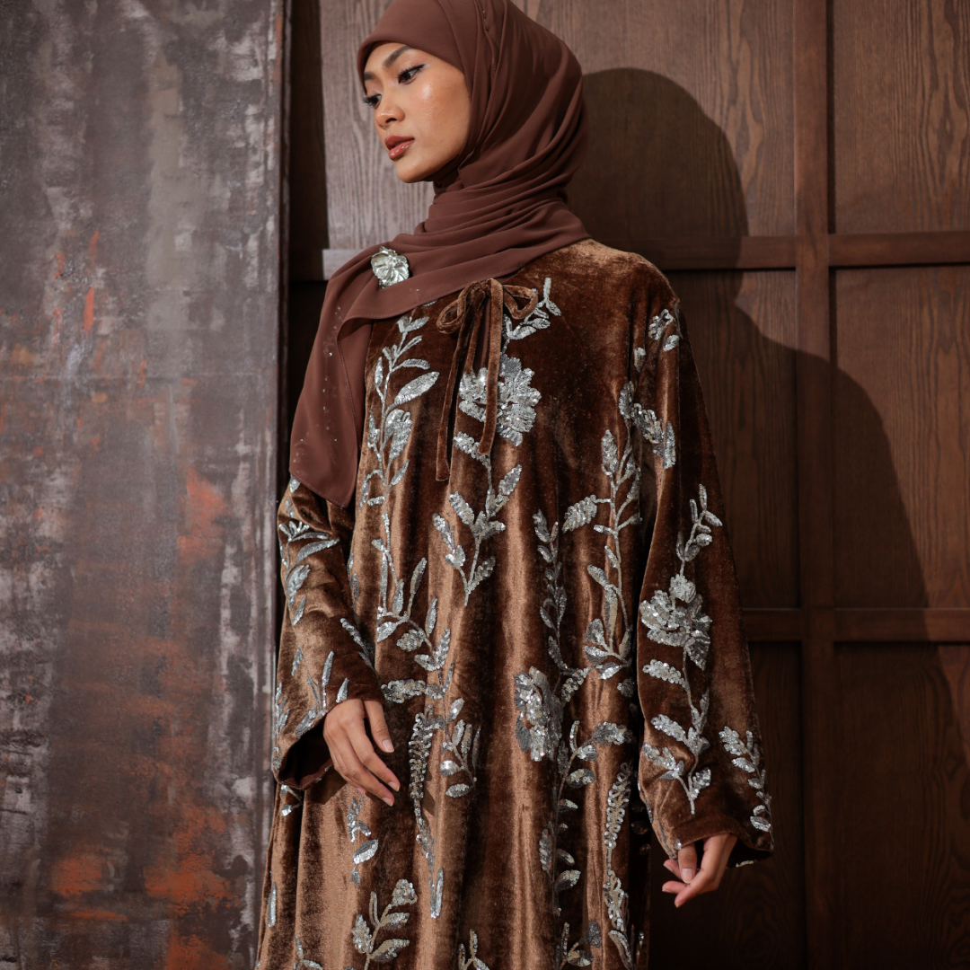 Birai Ratu Velvet Dress (Brown) - Image 6