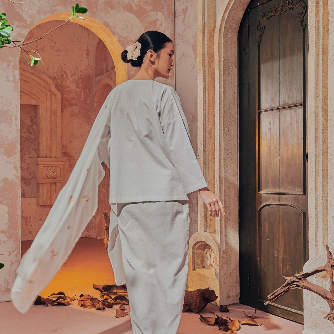 Kurung Pipah (Putih Melati) - Image 3
