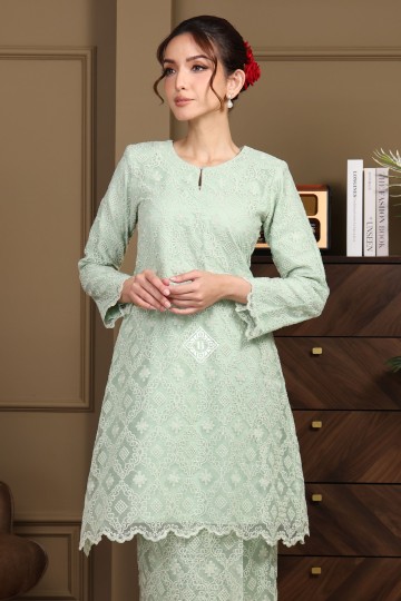 VIVIENNE PASTEL GREEN