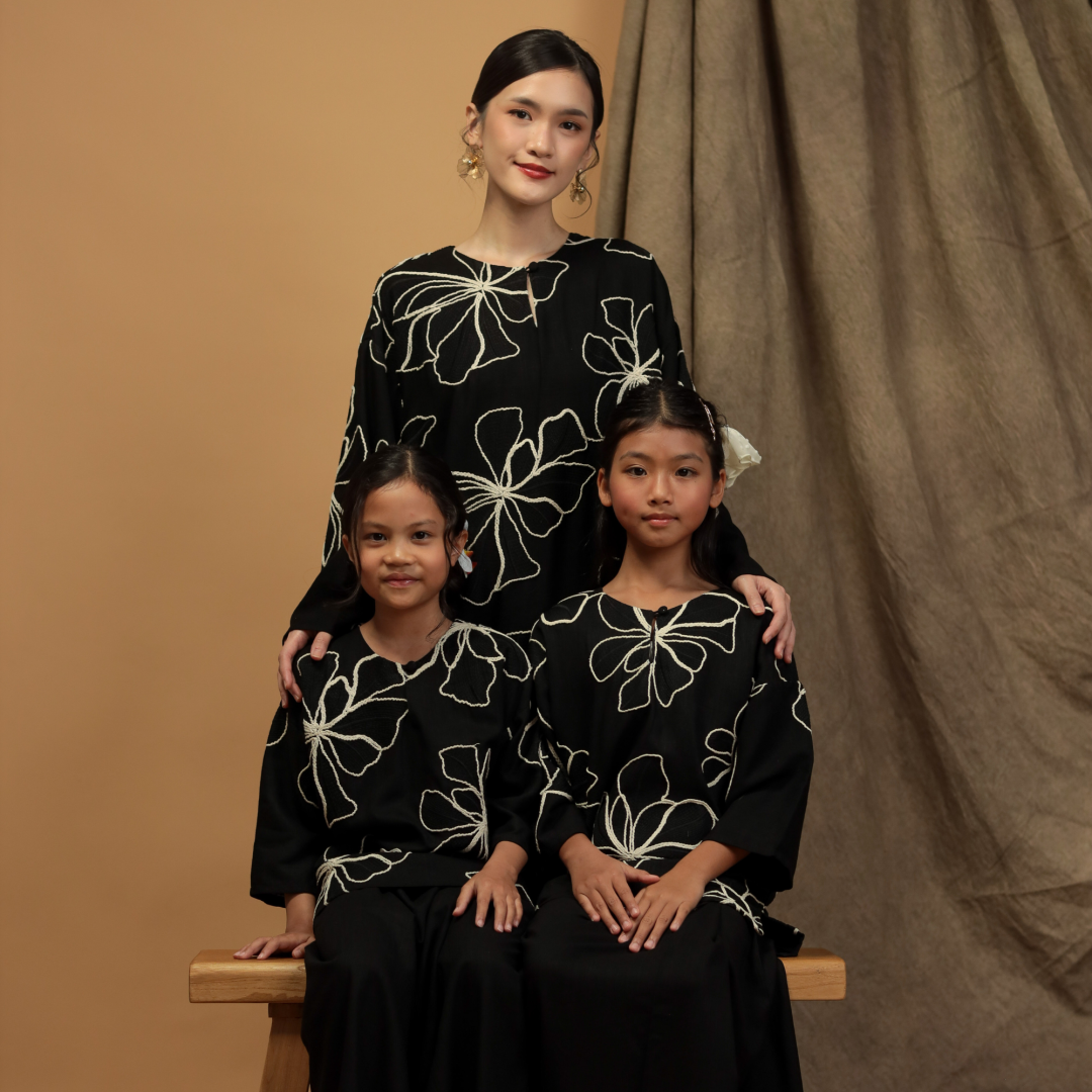 Kurung Rimbun Randia (Hitam Cemani) - Image 6
