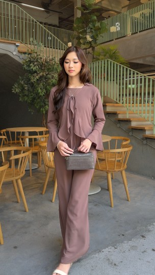 RHEA RUFFLE SET DRESS IN TOFFEE BABE