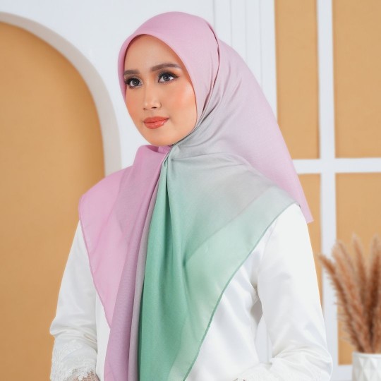 Printed Bawal Safeena in CLAIRE