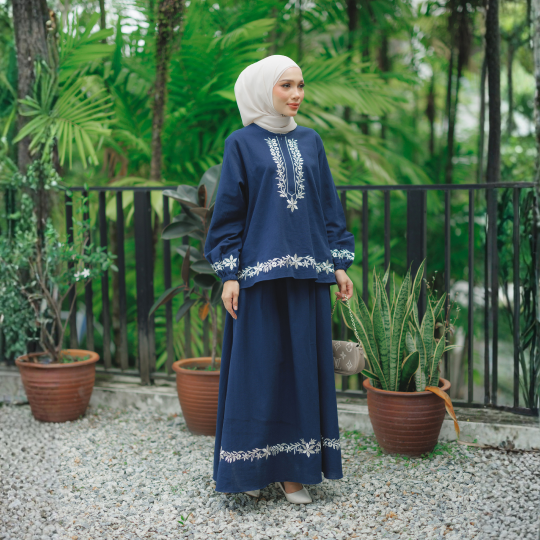 ROSELLE MIDNIGHT NAVY