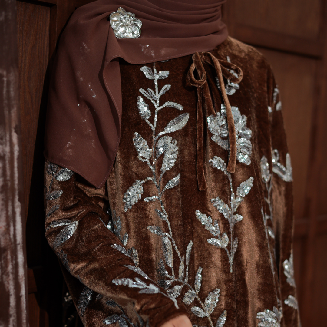 Birai Ratu Velvet Dress (Brown) - Image 7