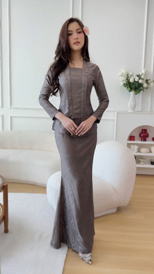 LALISA KEBAYA IN SMOKED TAUPE