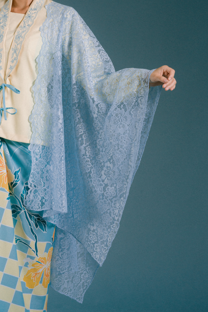 MEMORIA SELENDANG IN LIGHT BLUE