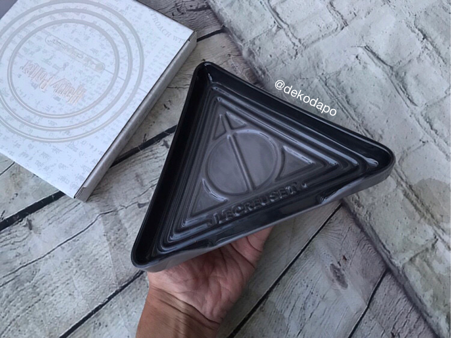 (READYSTOCK) Le Creuset Harry Potter Deathly Hallows Spoon Rest