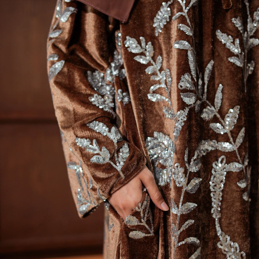 Birai Ratu Velvet Dress (Brown) - Image 8