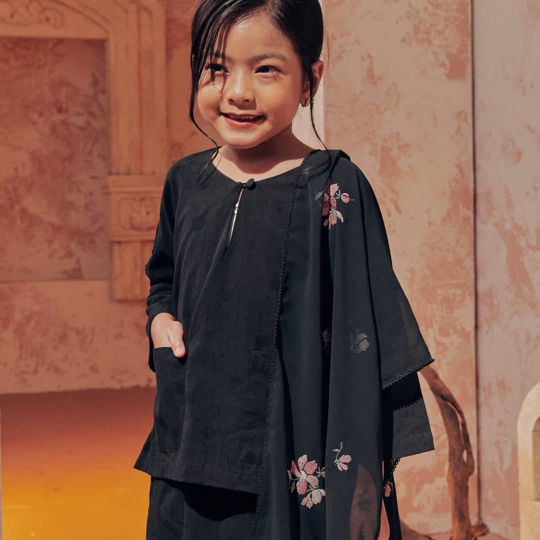 Kurung Pipah (Hitam Manis) - Image 2