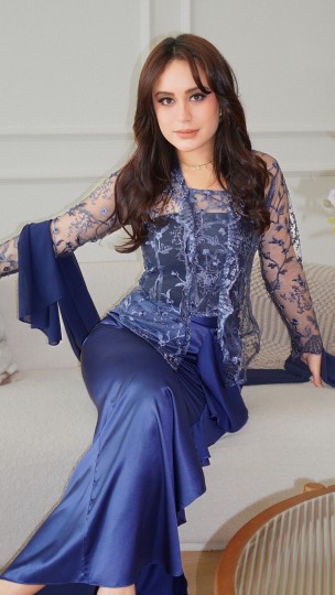 MARIA LACE PEARL KEBAYA IN MELUR