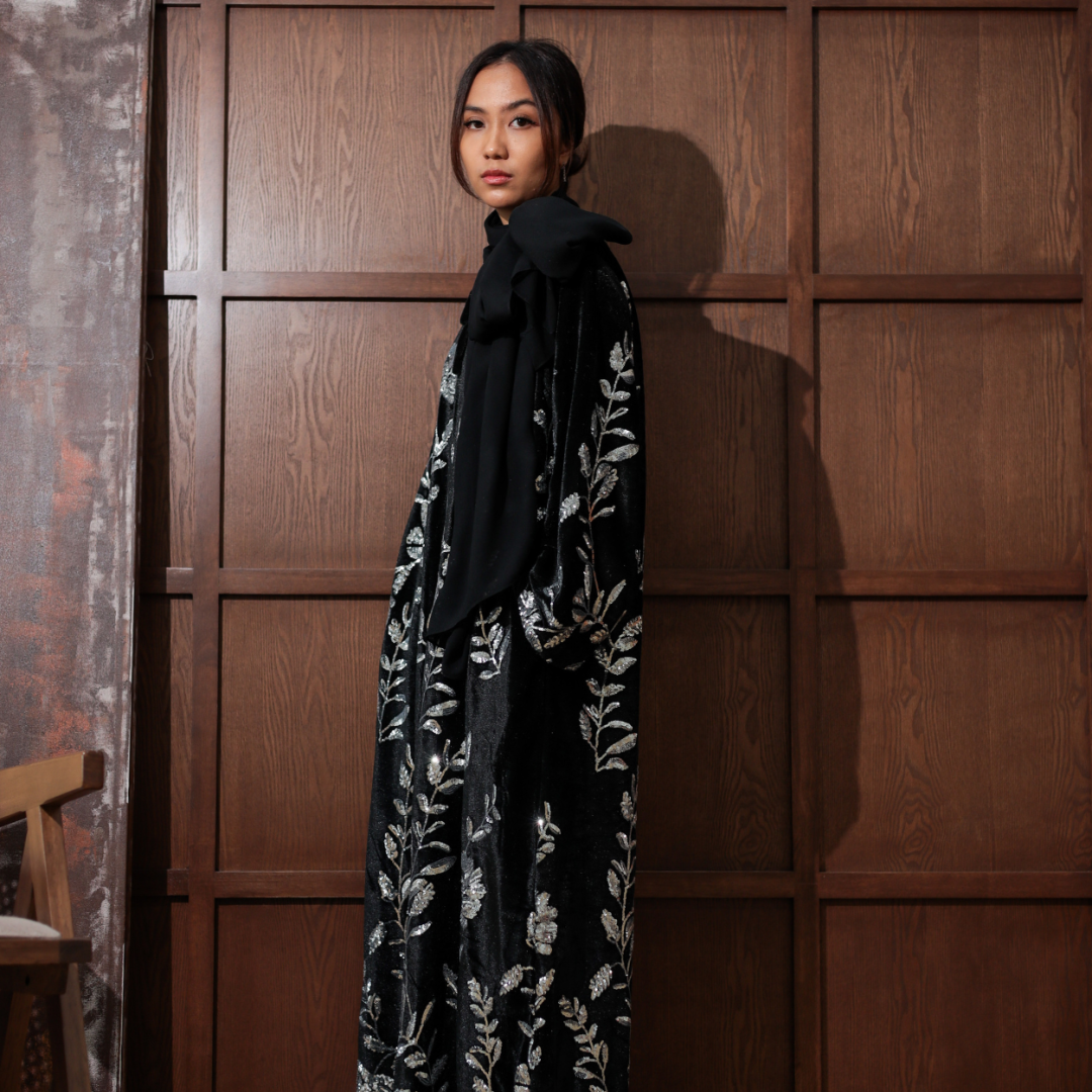 Birai Ratu Velvet Dress (Black) - Image 1